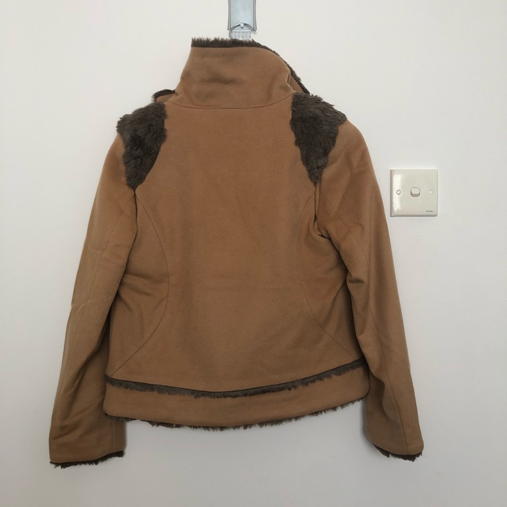 Camel colored jacket with faux fur trim - Picture 4 of 8